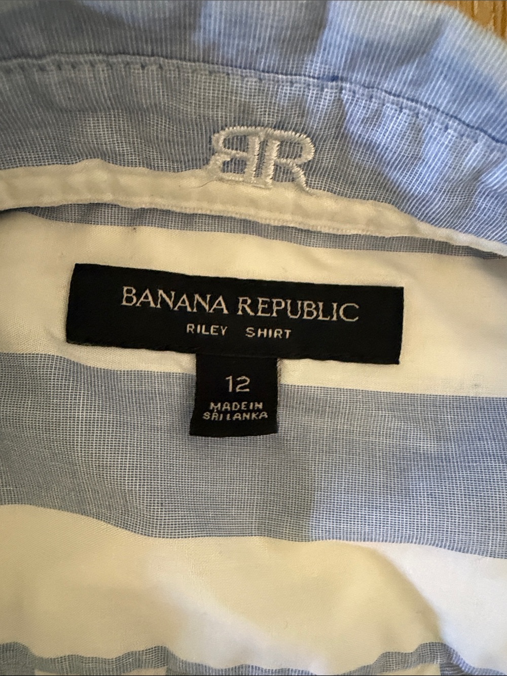 Banana Republic | Blue/White Stripe Button-Down | Tie Cuffs | Riley Shirt | 12 - Picture 2 of 8